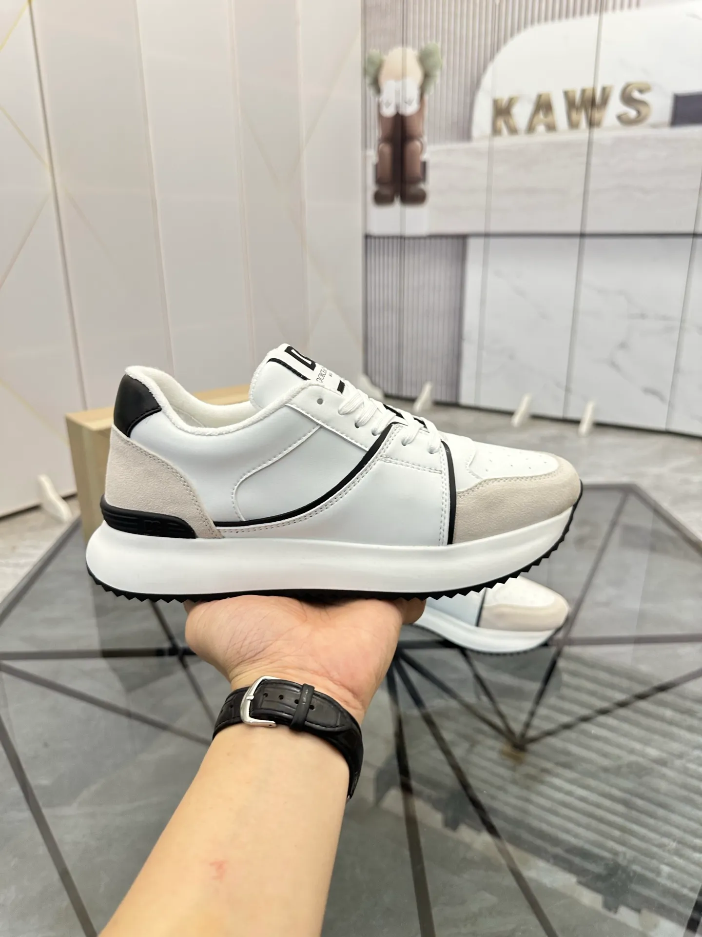 Selling men's shoes 💰: 💰P480¥ Product trademark: DG* "Dolce & Gabbana*" low-top casual shoes Regular size: 38-45 (can be customized to 46) Product material: imported cowhide upper, breathable lining, original outsole. Number: 803
